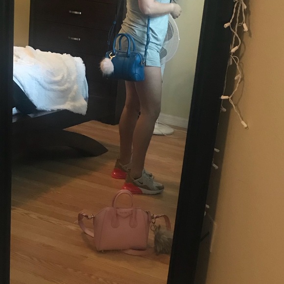 ❌SOLD❌ GIVENCHY LUCREZIA MINI ❌SOLD❌ - Picture 5 of 5